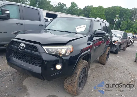 2017 Toyota 4Runner Sr5 z USA, uszkodzony, nr VIN JTEBU5JRXH5412668